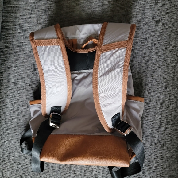 K9 SPORT SACK URBAN 2 In Grey with Faux leather accents sz XSMALL NWOT - Picture 8 of 16